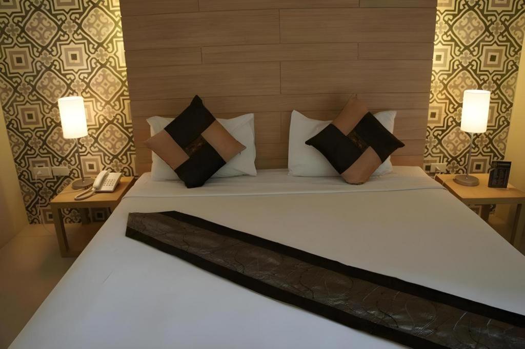 Chinotel Phuket Exterior foto
