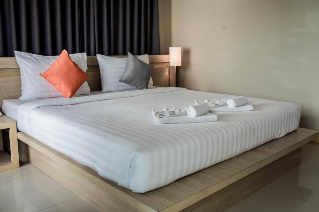 Chinotel Phuket Exterior foto