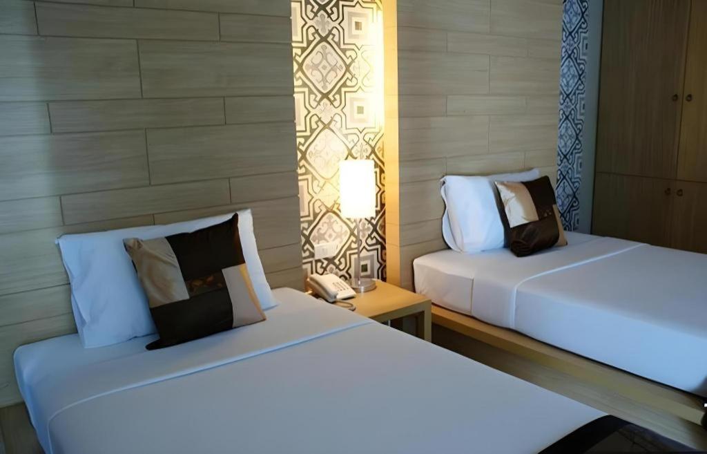 Chinotel Phuket Exterior foto
