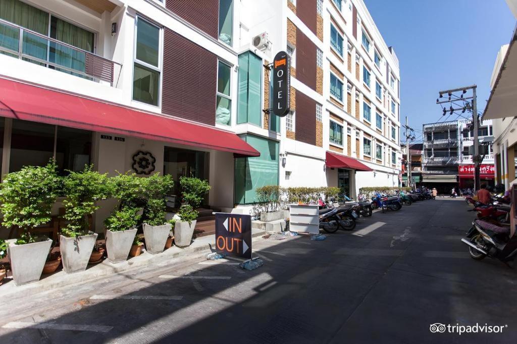 Chinotel Phuket Exterior foto